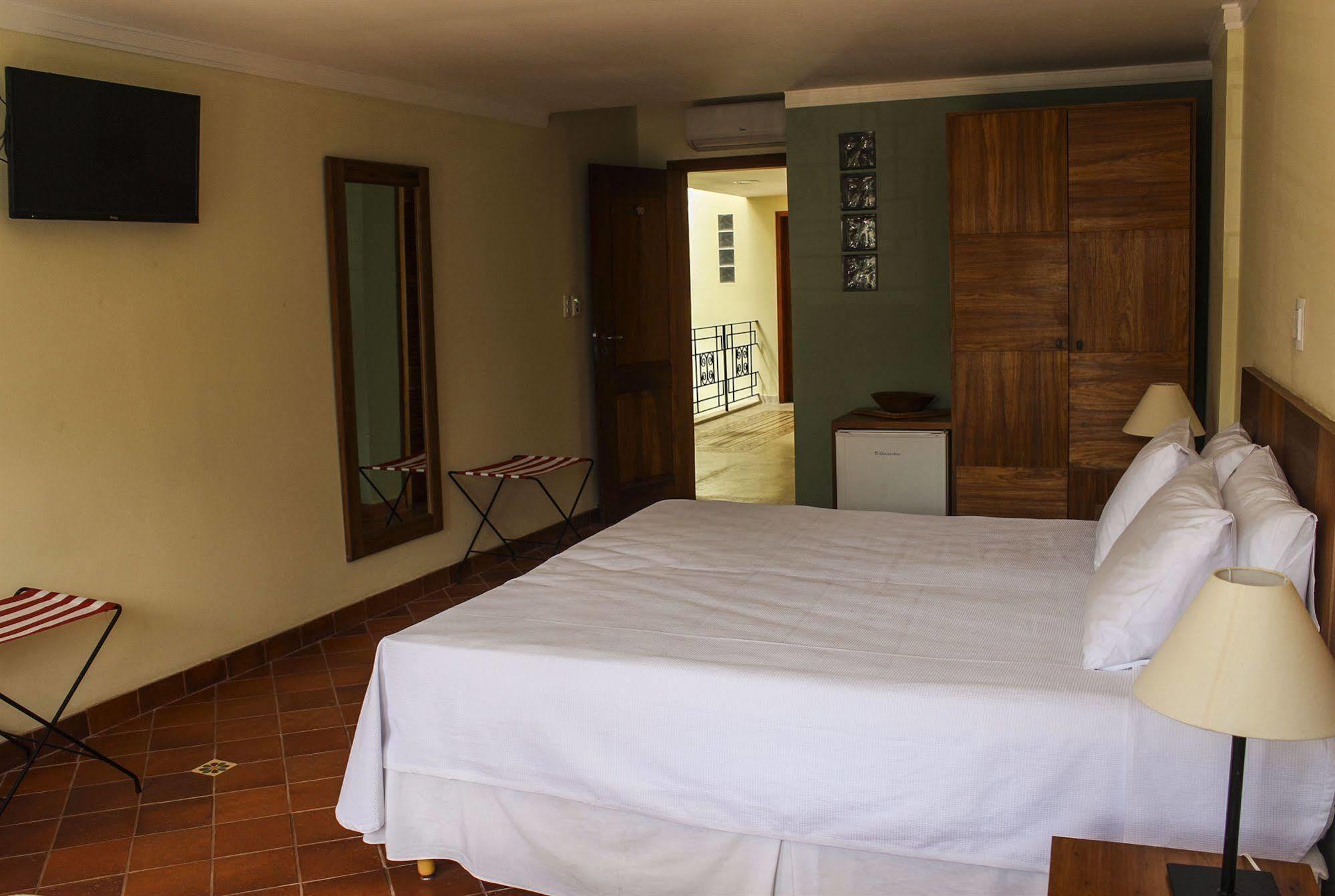 Hotel Cruz Do Pascoal Salvador Esterno foto