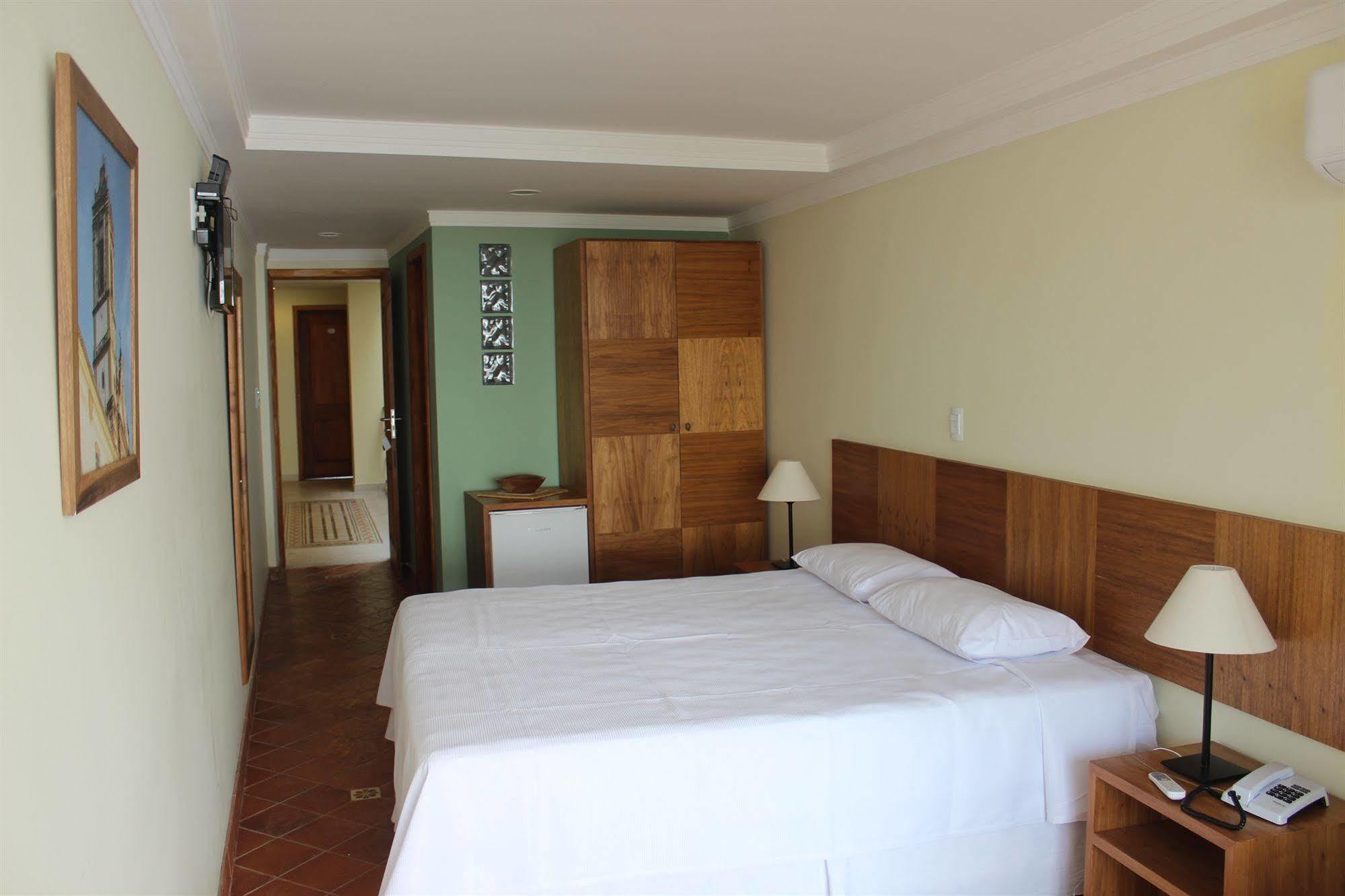 Hotel Cruz Do Pascoal Salvador Esterno foto