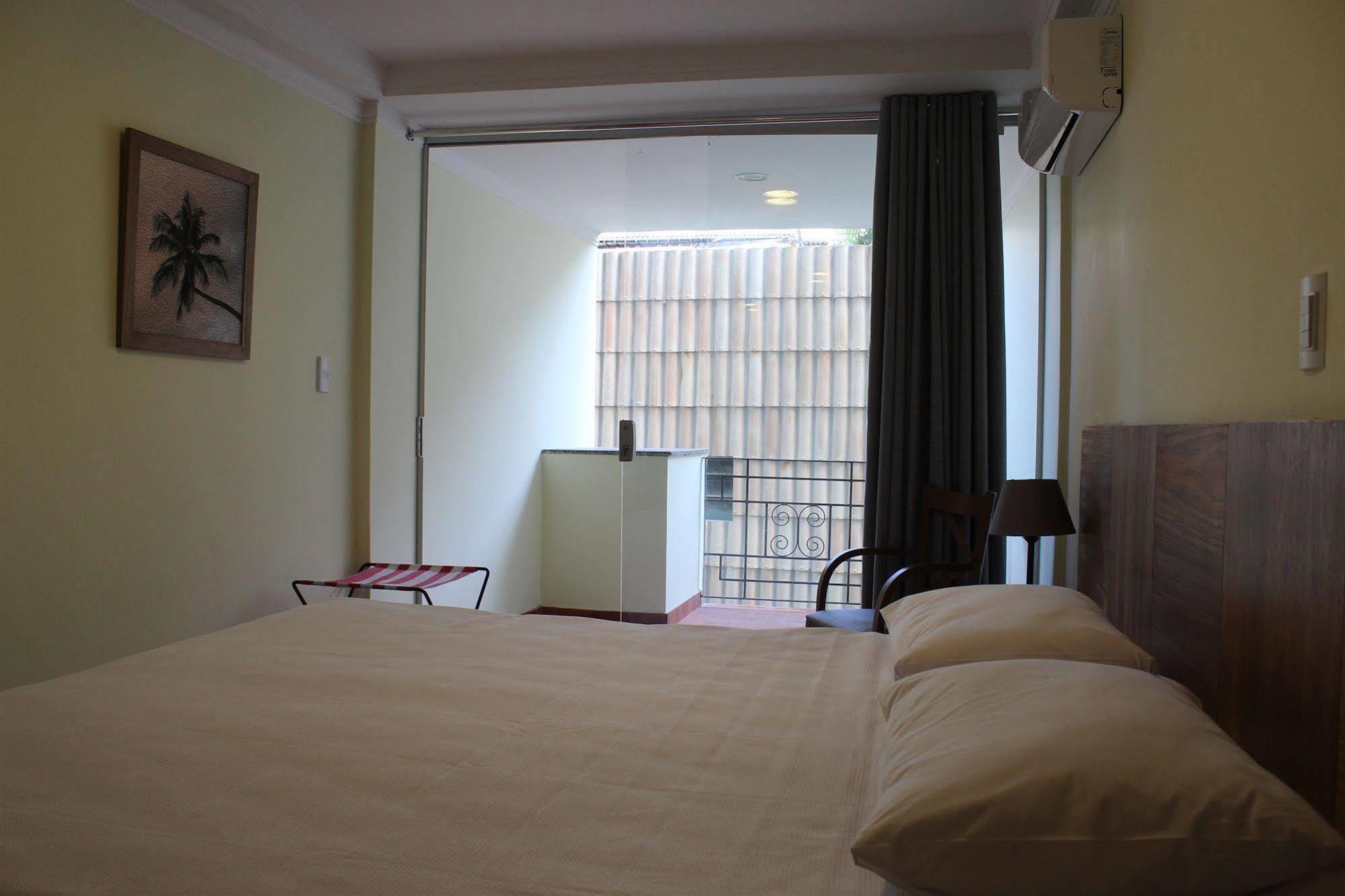 Hotel Cruz Do Pascoal Salvador Esterno foto